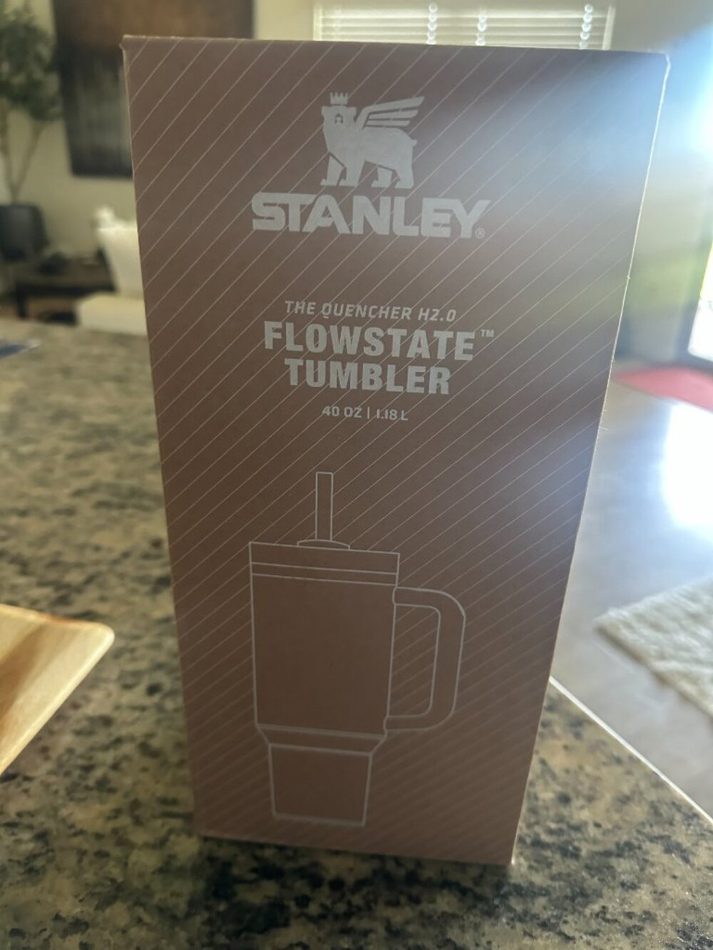 Stanley White Travel Tumbler with Handle and Straw 30oz - Picture 4 of 5